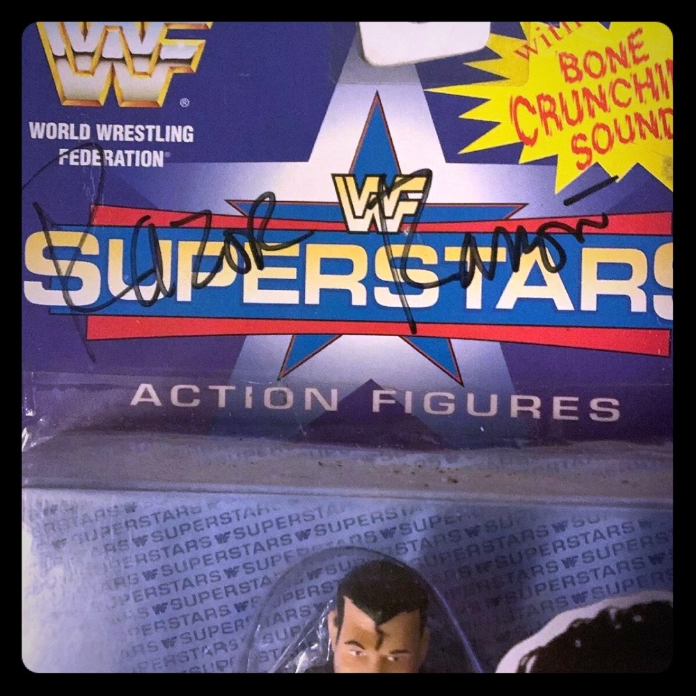 WWE legend HOF Razor Ramon Scott Hall auto fig.